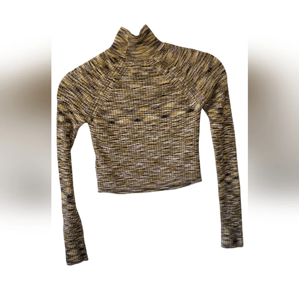 Urban Outfitters Crop Top - Picture 9 of 16